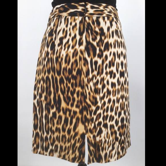 Worthington Size 10 Leopard Print Mini Skirt - Picture 2 of 8